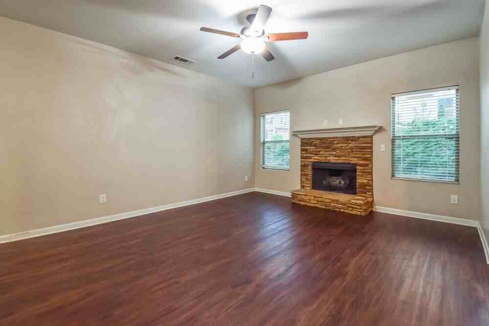 116 Bethany Manor Dr - Photo 4 of 17