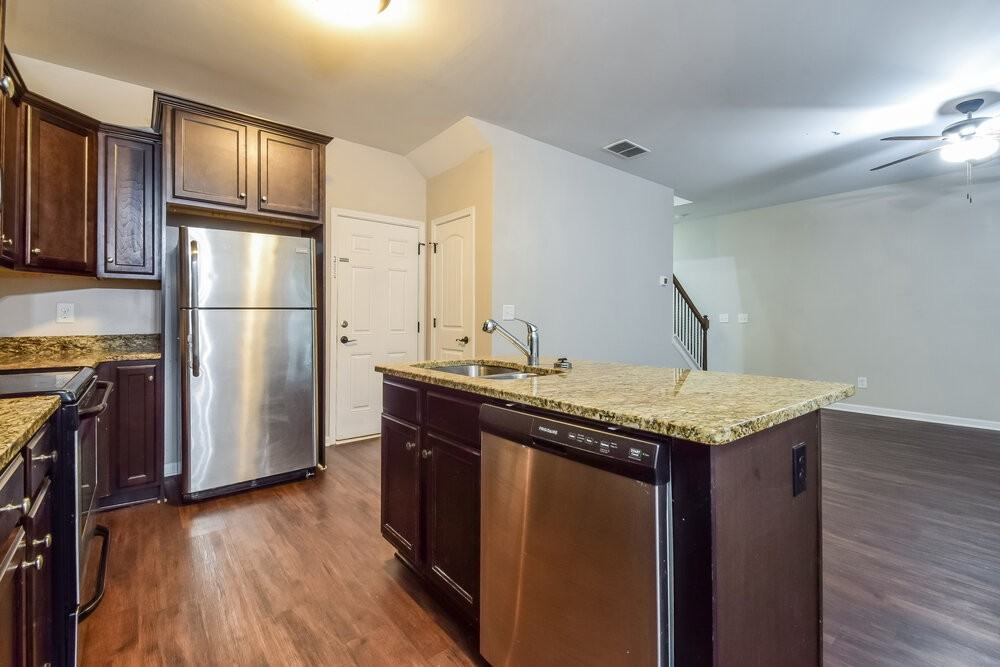 116 Bethany Manor Dr - Photo 7 of 17