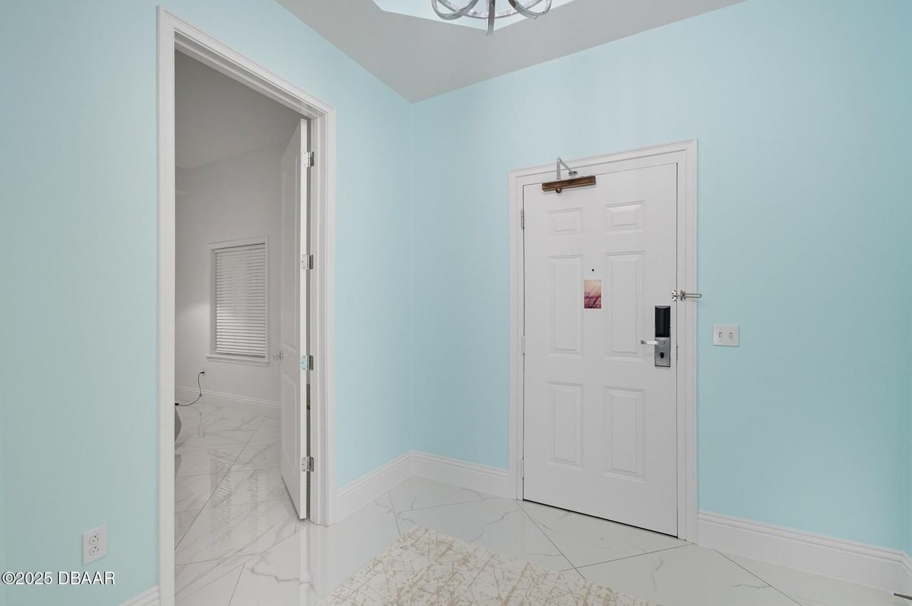 200 Ocean Crest Drive #1111 - Photo 4 of 50