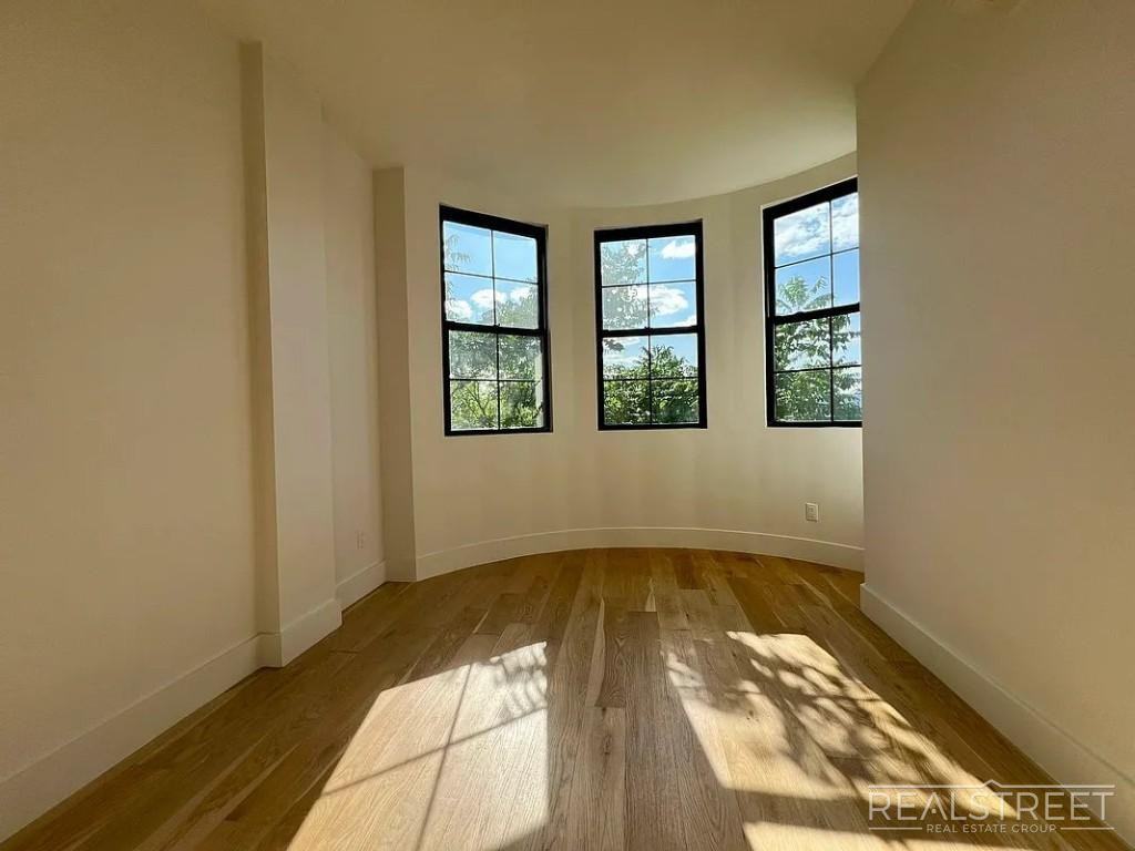 2553 Bedford Avenue #4B - Photo 4 of 9