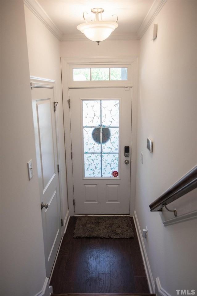 2845 Dallas Valley Ln - Photo 5 of 31