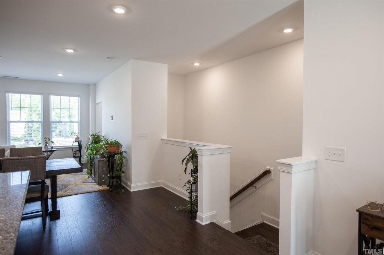 2845 Dallas Valley Ln - Photo 6 of 31