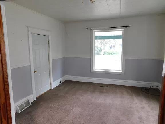 1408 Logan Avenue - Photo 2 of 8