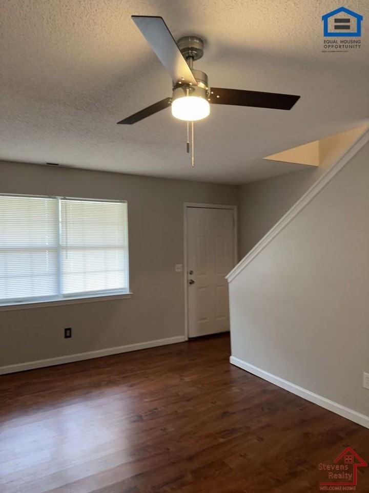 181 East Ave #1 - Photo 2 of 15