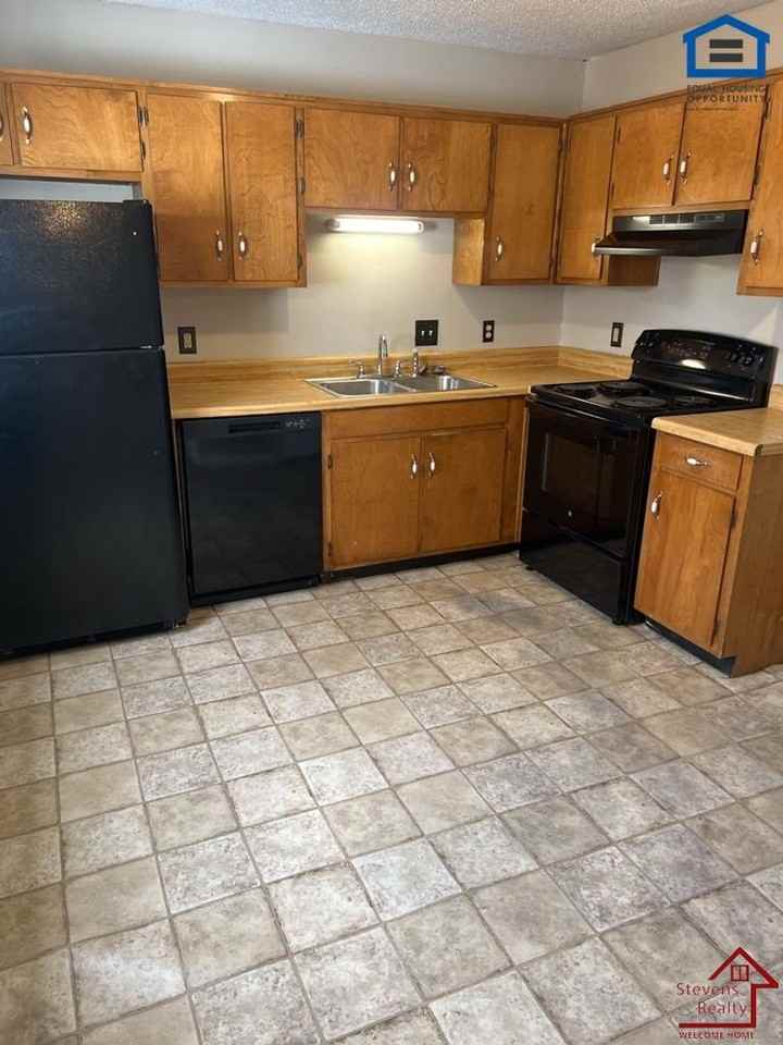 181 East Ave #1 - Photo 5 of 15