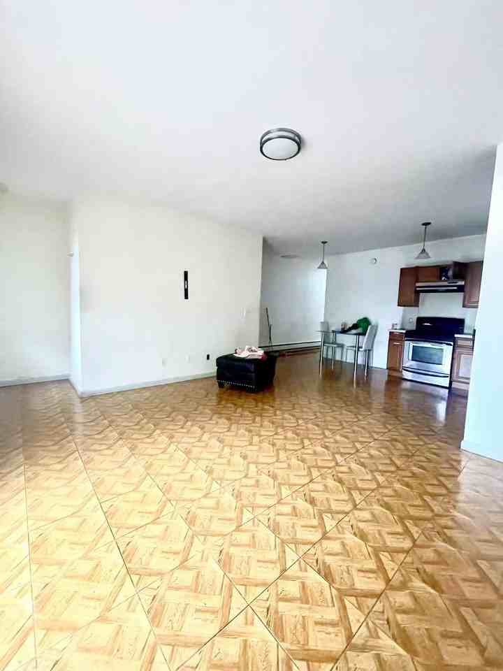 91 Vermont Street ##2 - Photo 3 of 13