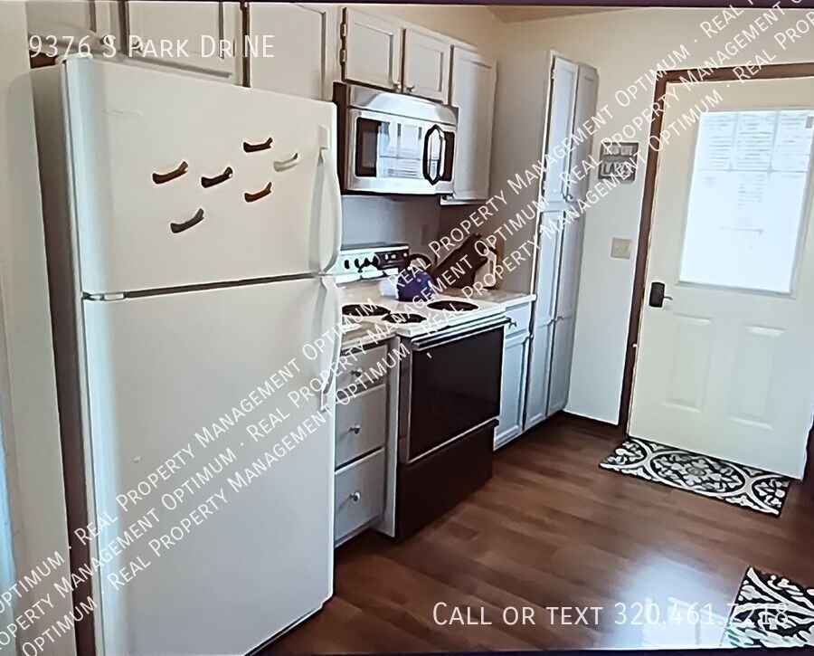 9376 S Park Dr Ne - Photo 6 of 16