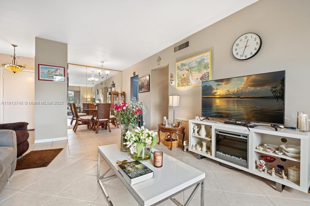 400 S Cypress Rd #400-424 - Photo 3 of 34