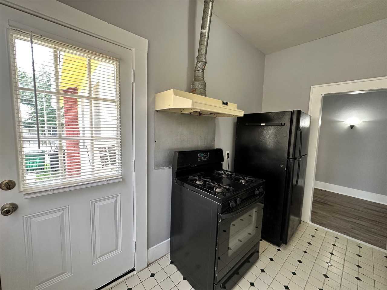 4430 Bell Street #4430-1 - Photo 3 of 19