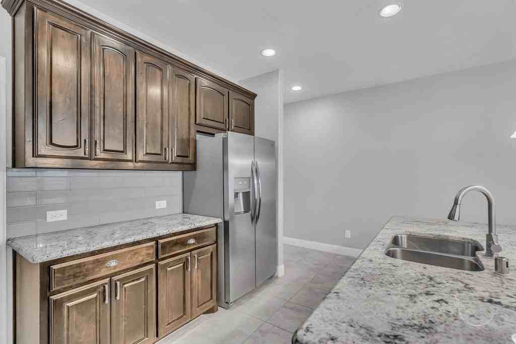 1241 Wiltshire Drive #1241 - Photo 3 of 29