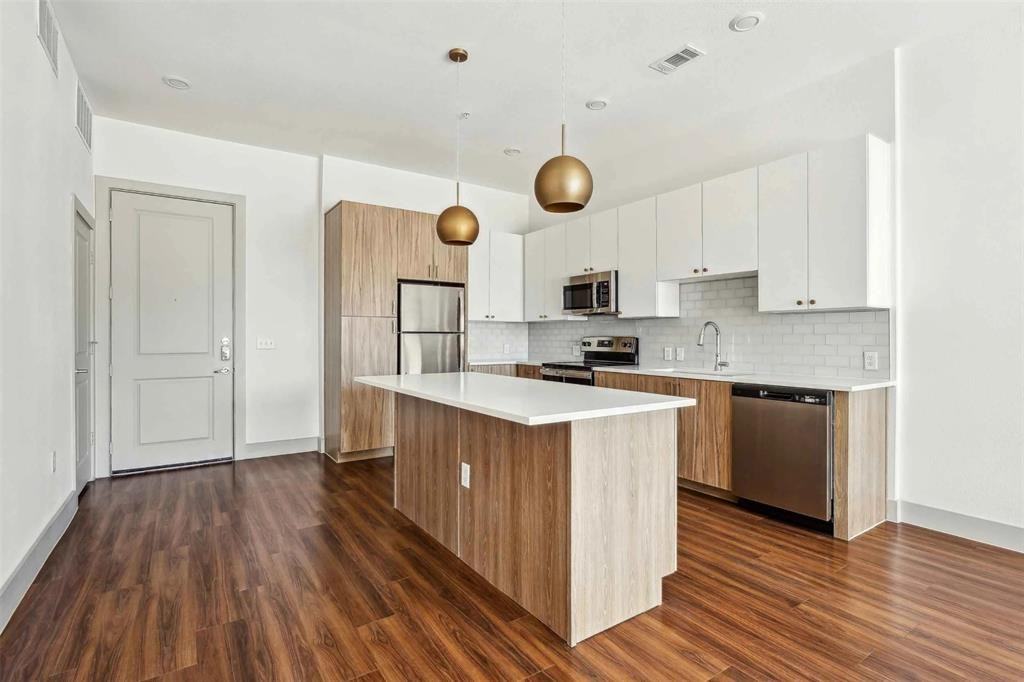 5332 Trinity River Trl