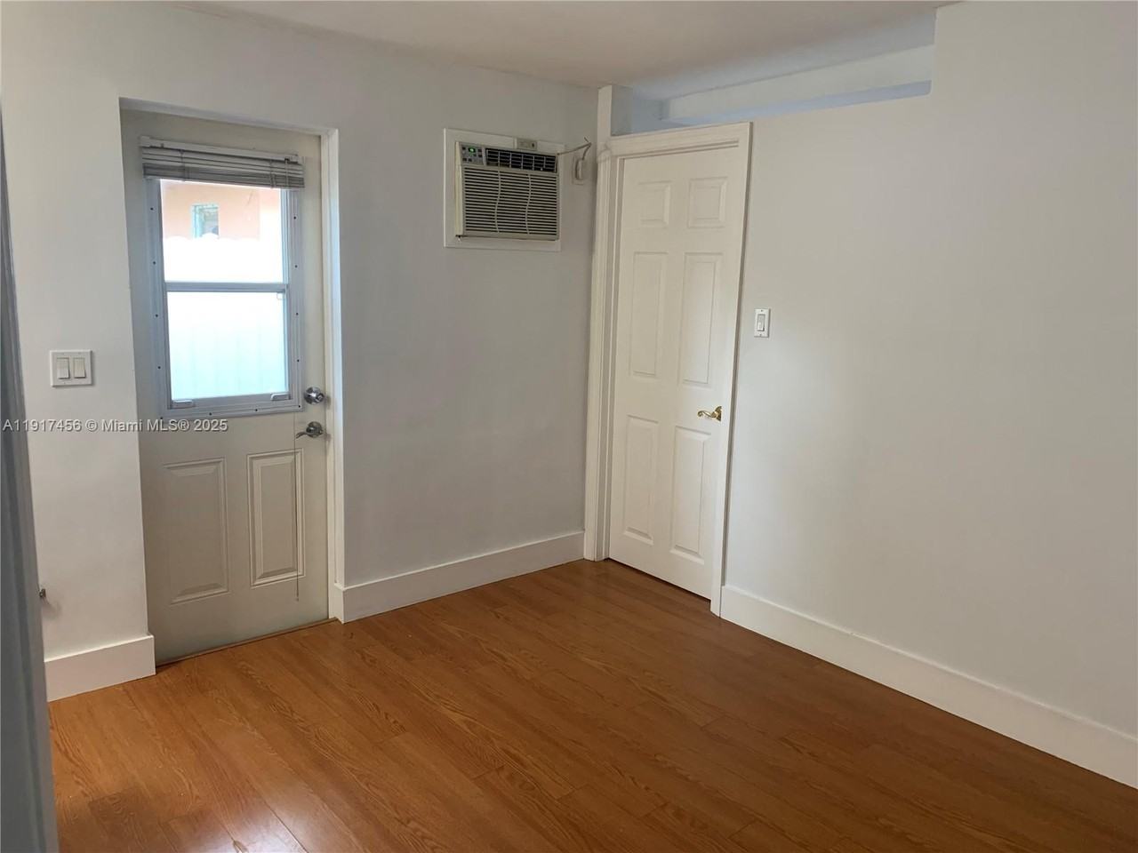 33055 Carol City #3840-3 - Photo 2 of 8