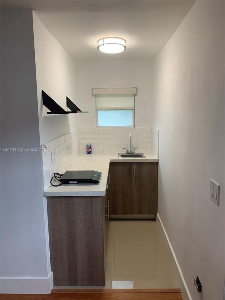 33055 Carol City #3840-3 - Photo 4 of 8