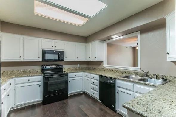 2804 Stewart Dr #2804-2906 - Photo 5 of 17