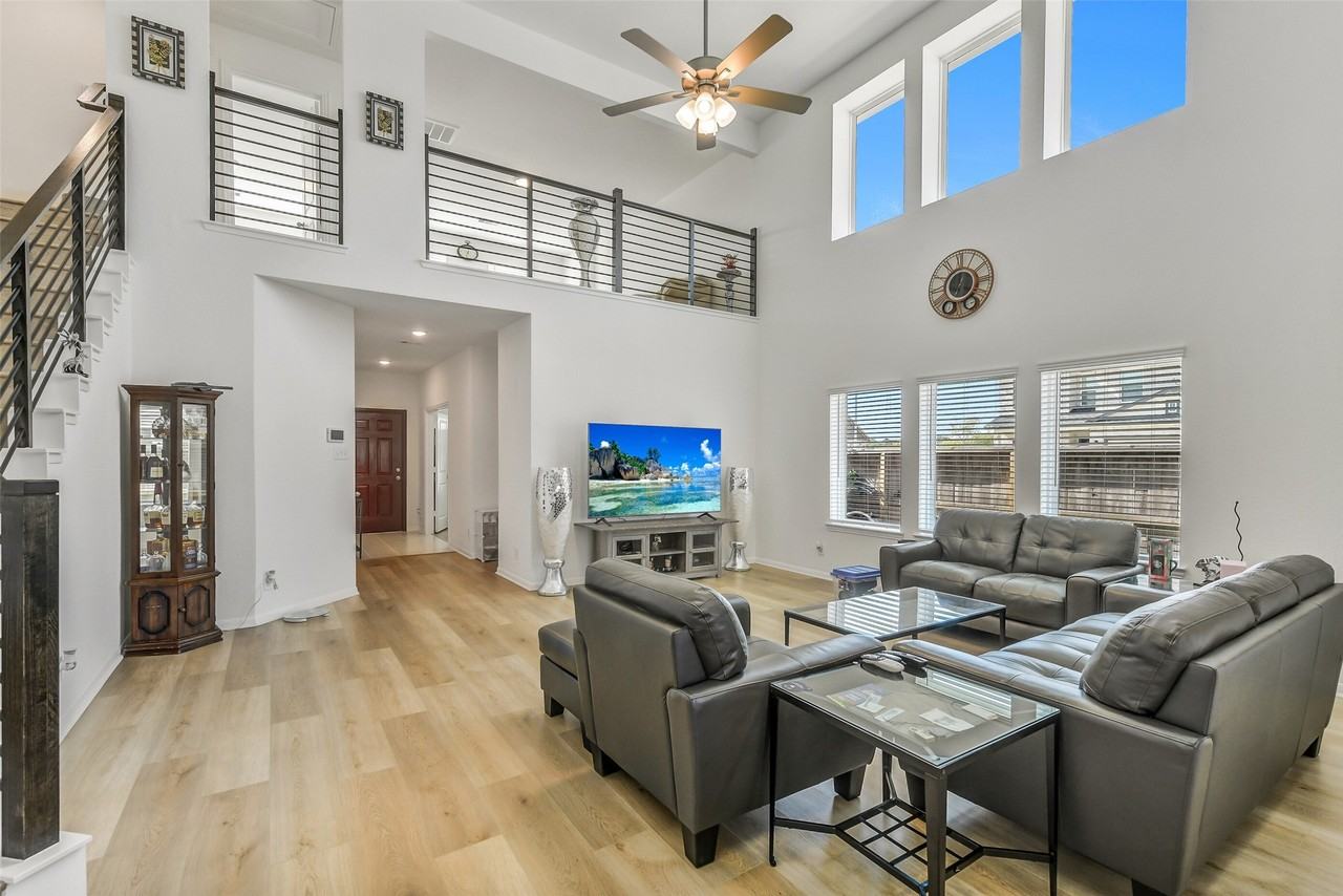 22222 Opa Glen Dr #22222 - Photo 6 of 30