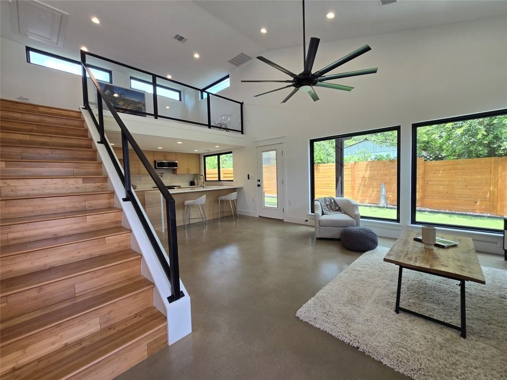 1112 West North Loop Boulevard #1112