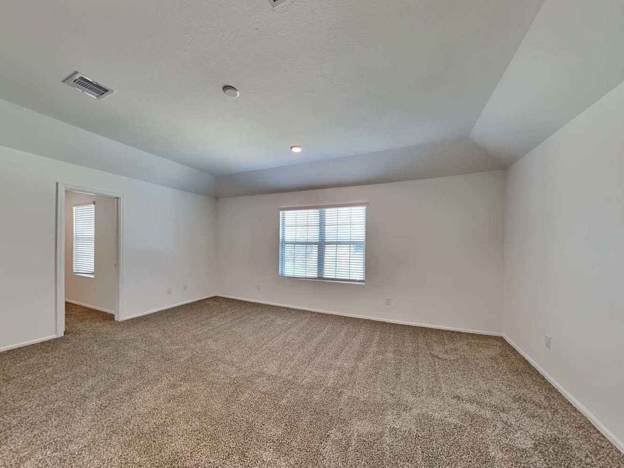 24011 Mustang Run Dr #24011 - Photo 2 of 12