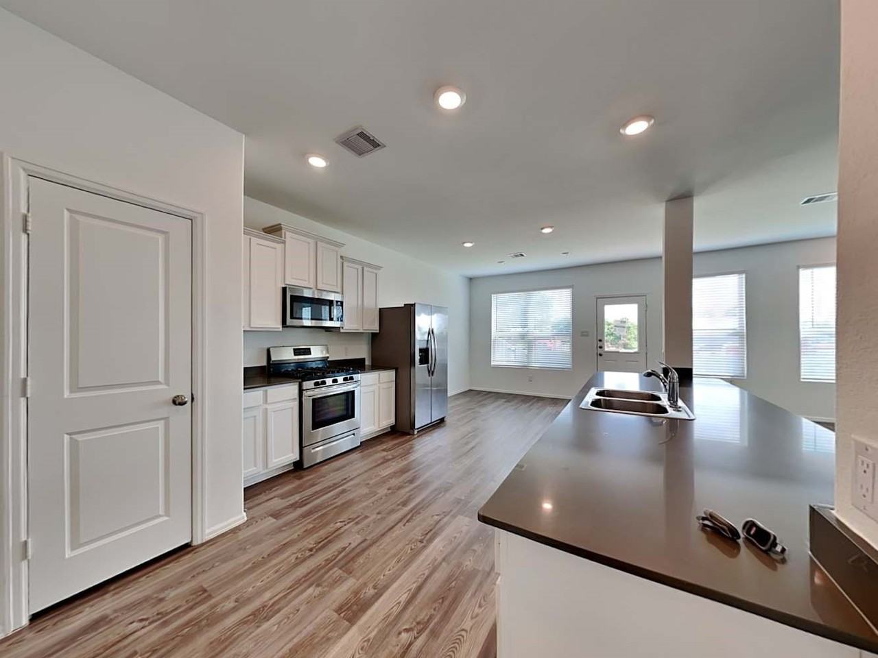 24011 Mustang Run Dr #24011 - Photo 4 of 12