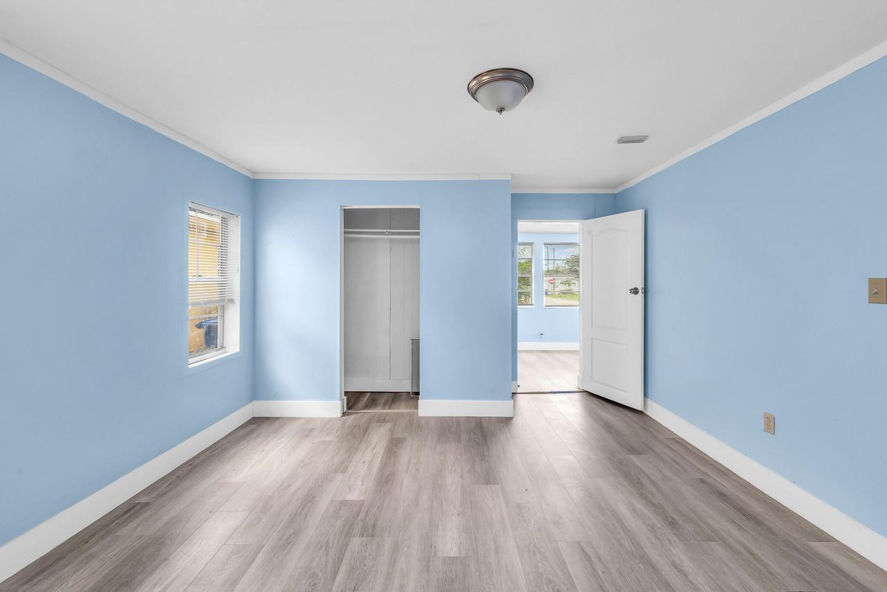 1497 Silver Beach Rd #1497 - Photo 4 of 14