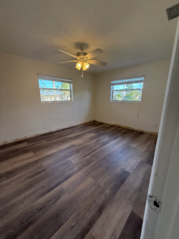 1642 Ne South St - Photo 7 of 39