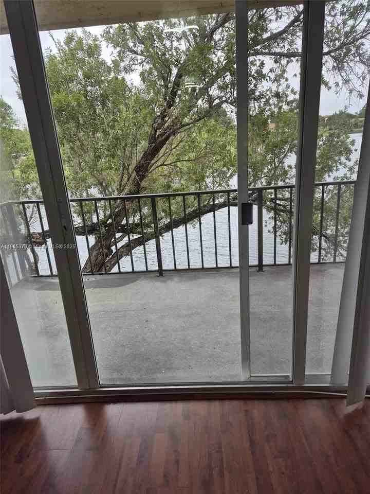 Welleby #3711-1121 - Photo 7 of 11