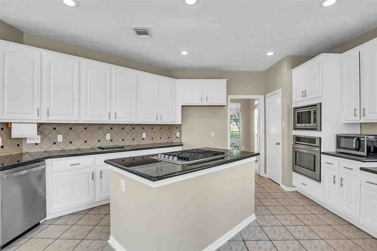 4407 Magnolia Lane #4407 - Photo 2 of 45