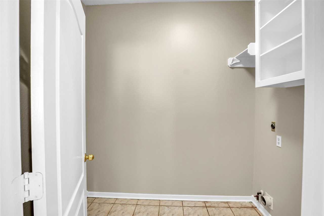 4407 Magnolia Lane #4407 - Photo 6 of 45