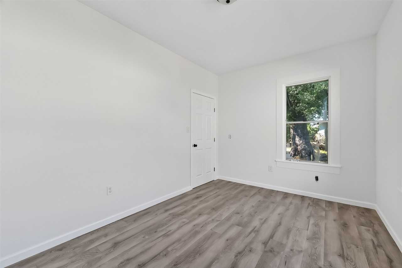 301 East 3rd Street #301 - Photo 2 of 22