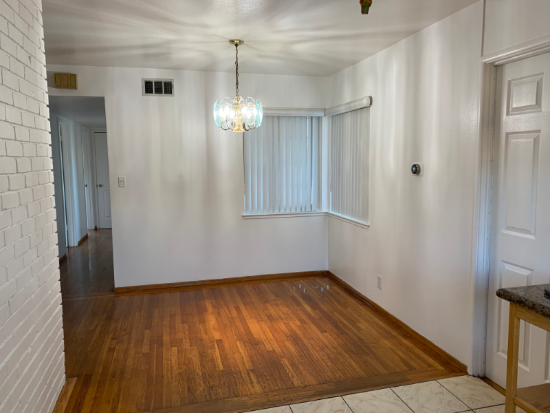 315 North Abbott Avenue - Photo 2 of 14