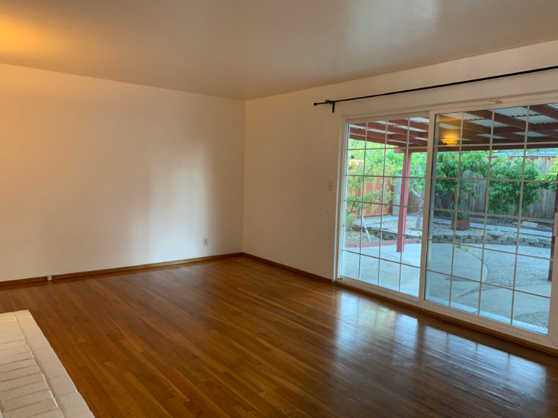 315 North Abbott Avenue - Photo 4 of 14