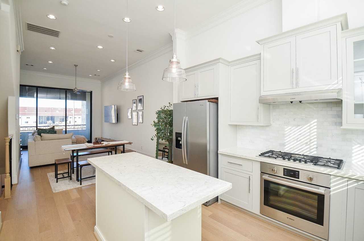 6125 Cottage Grove Lake Drive #6125