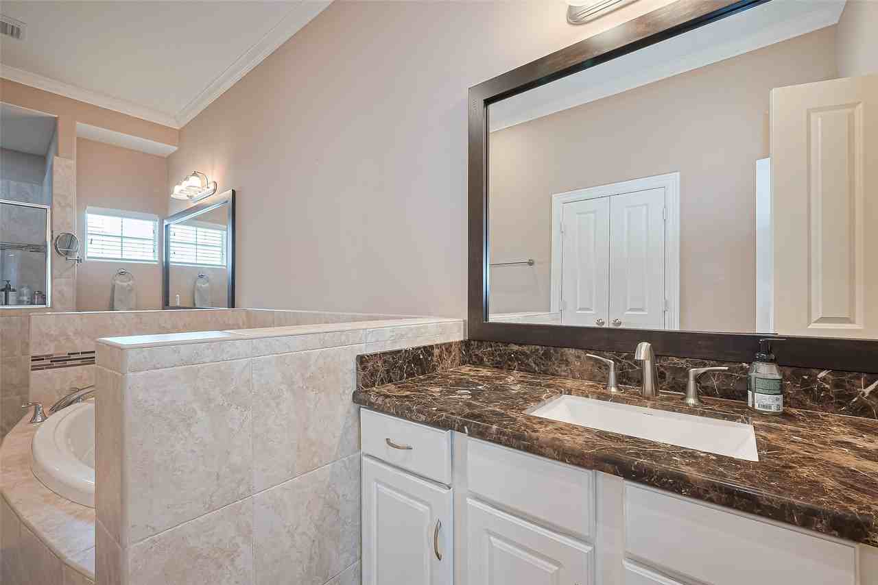 3925 Floyd St #3925 - Photo 2 of 24