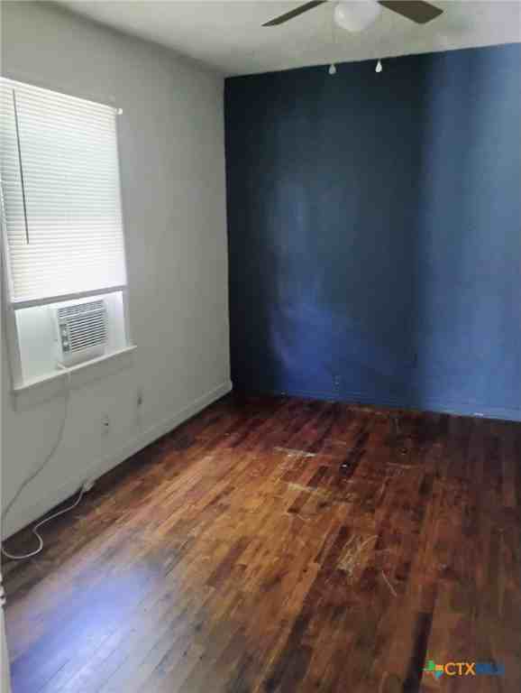 921 Mimosa St #921 - Photo 4 of 5