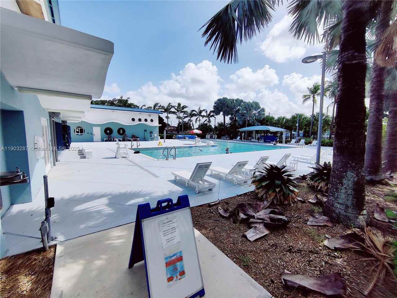 805 Northwest 3rd Terrace #805-1 - Photo 4 of 47