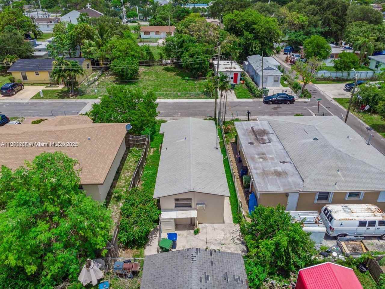 805 Northwest 3rd Terrace #805-1 - Photo 5 of 47