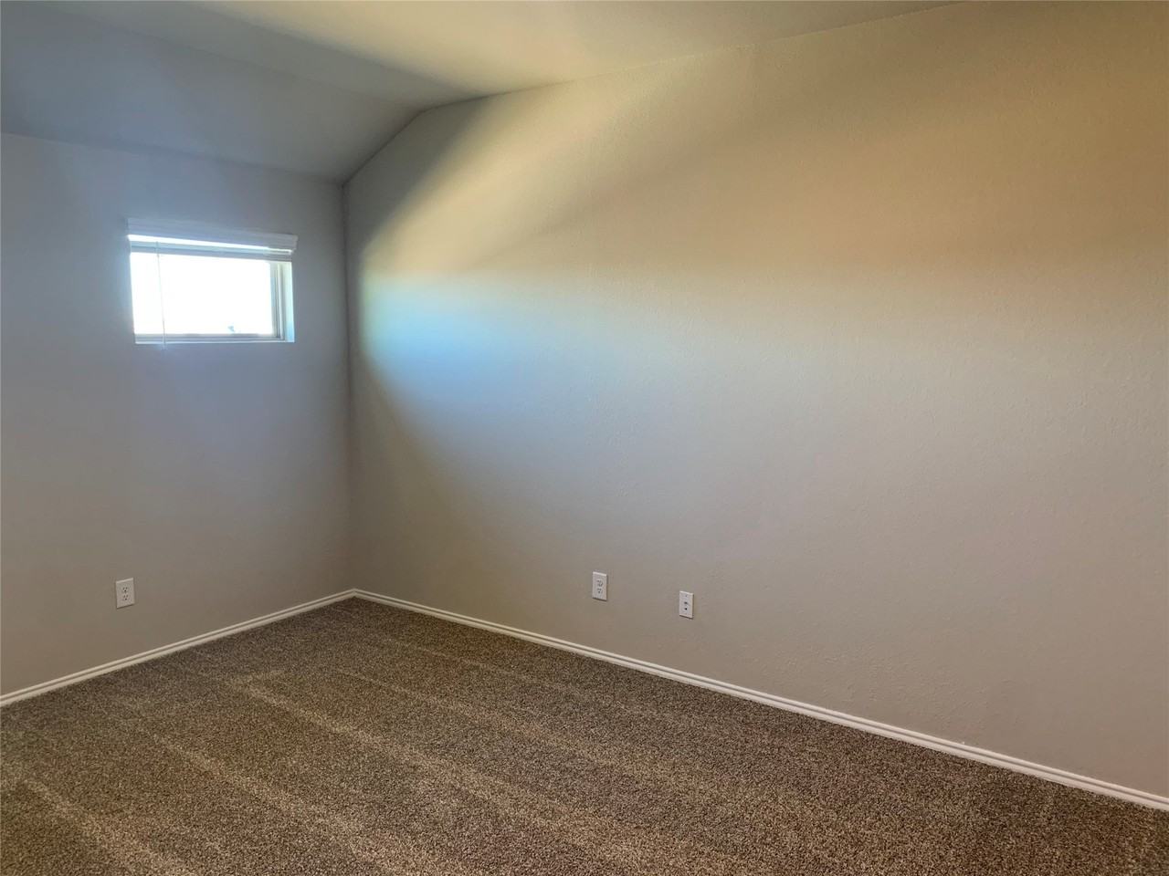 1710 Chase Anchor Court #1710 - Photo 7 of 40