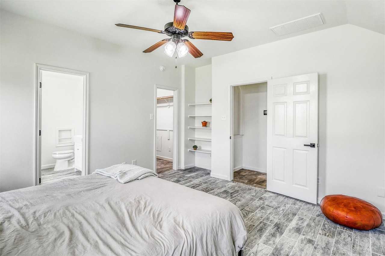 6015 Wildbriar Lane #6015