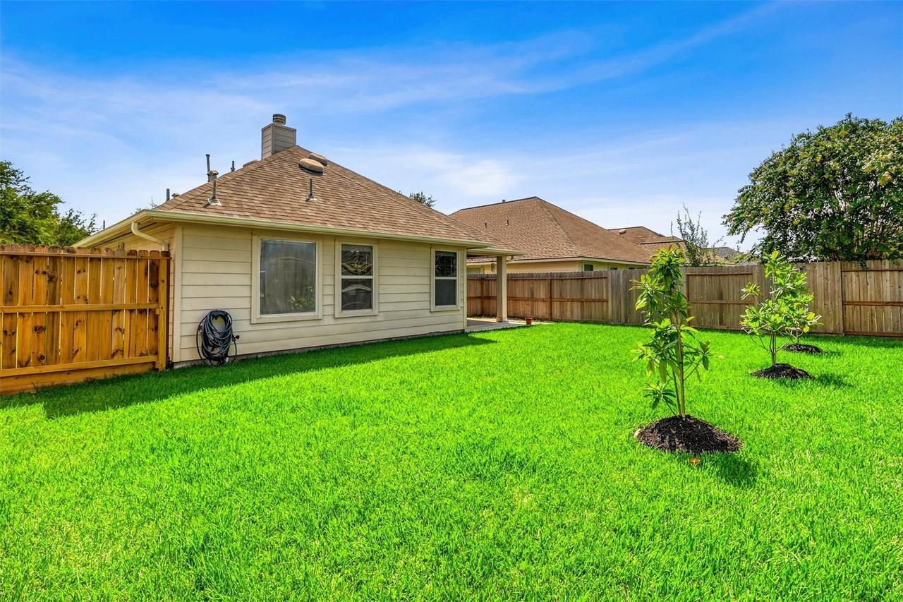 6015 Wildbriar Lane #6015 - Photo 4 of 37