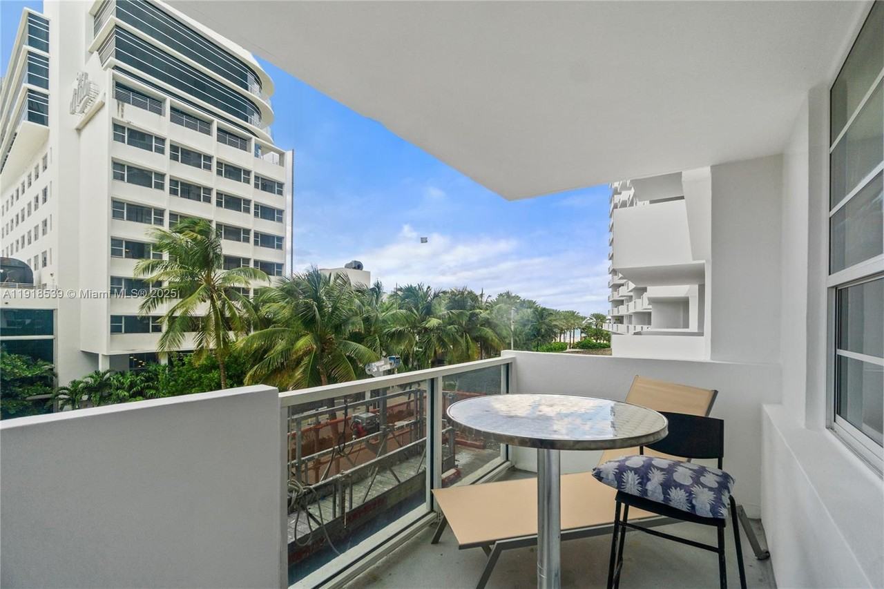 Miami Beach City Center #100-302 - Photo 7 of 15