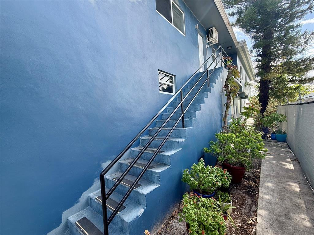 530 Northeast 34th Court #530-1