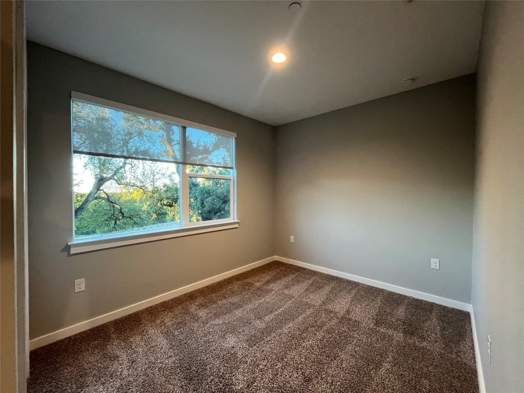 11507 Pastini Cir #11507 - Photo 3 of 33