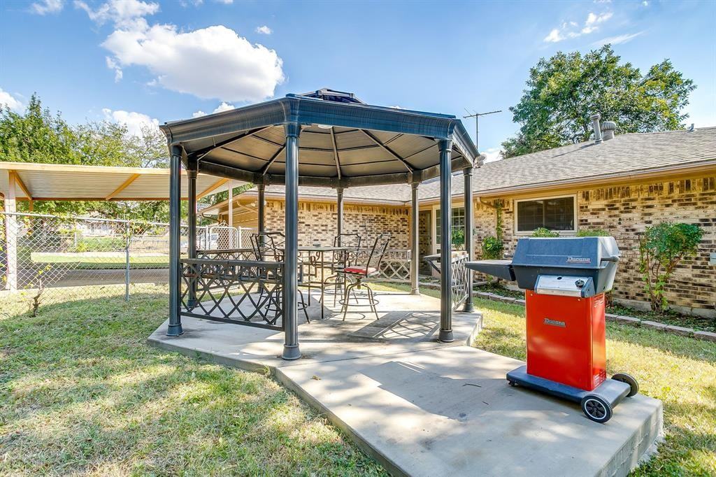 1135 Joanna Circle #1135 - Photo 3 of 38