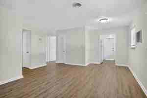 featured image of 3031 Northeast 7th Avenue #3031B