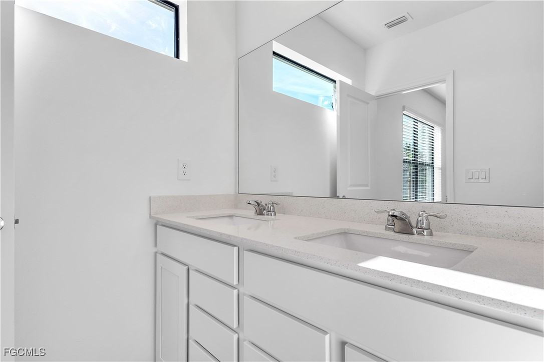 1426 Weeping Willow Court #1426