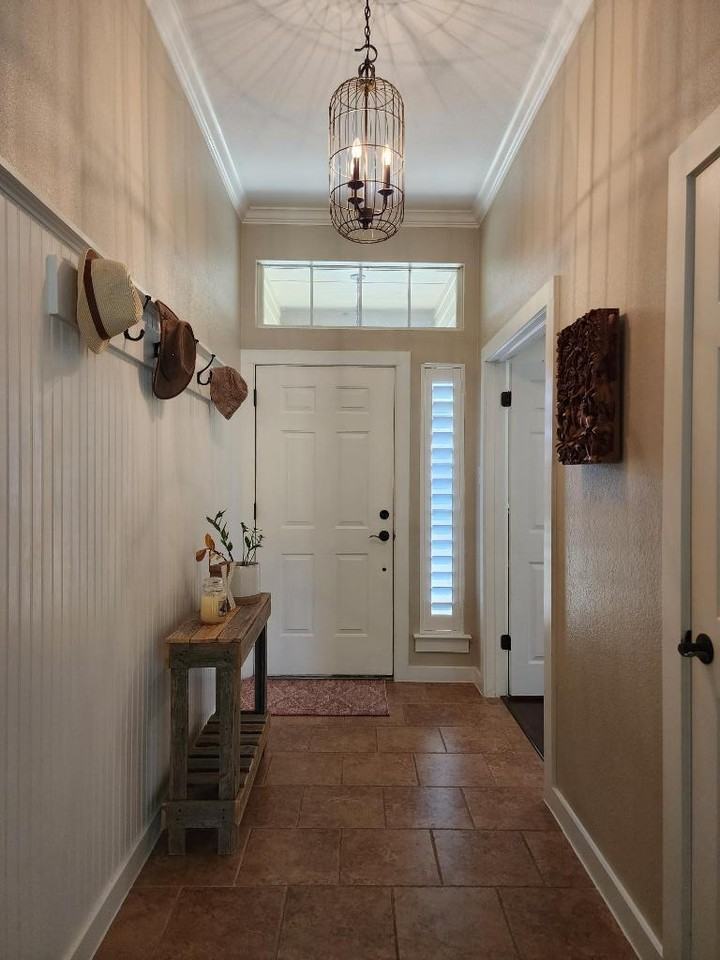 207 Meadows Lane #207 - Photo 3 of 32