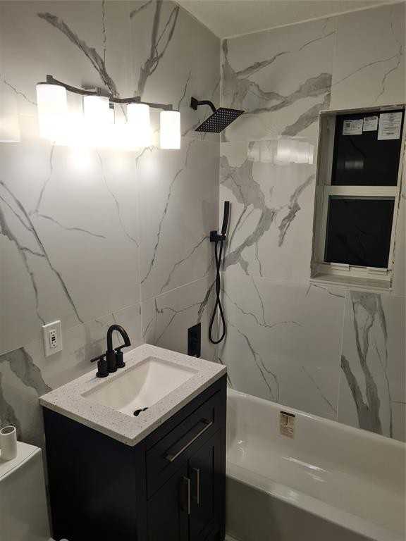 4390 Ne 15th Ter #4390 - Photo 3 of 14