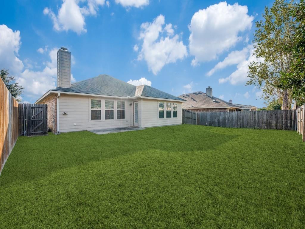 3605 Chapel Hill Ln #3605 - Photo 5 of 12