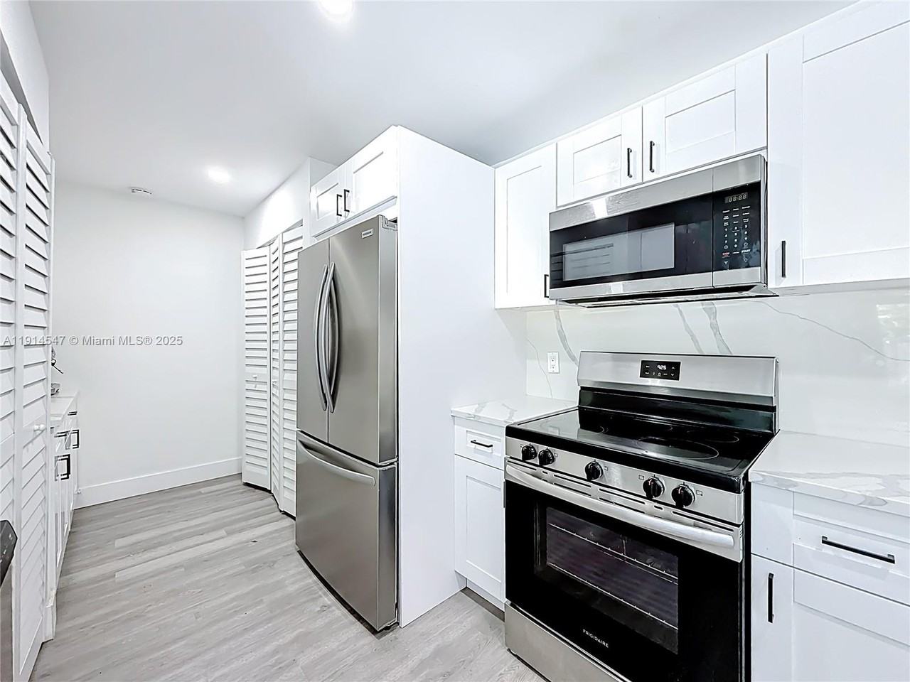 600 N 66th Ter #600 - Photo 5 of 50