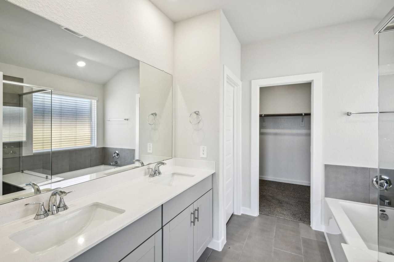 6442 Sugarcane Ln #6442 - Photo 5 of 48