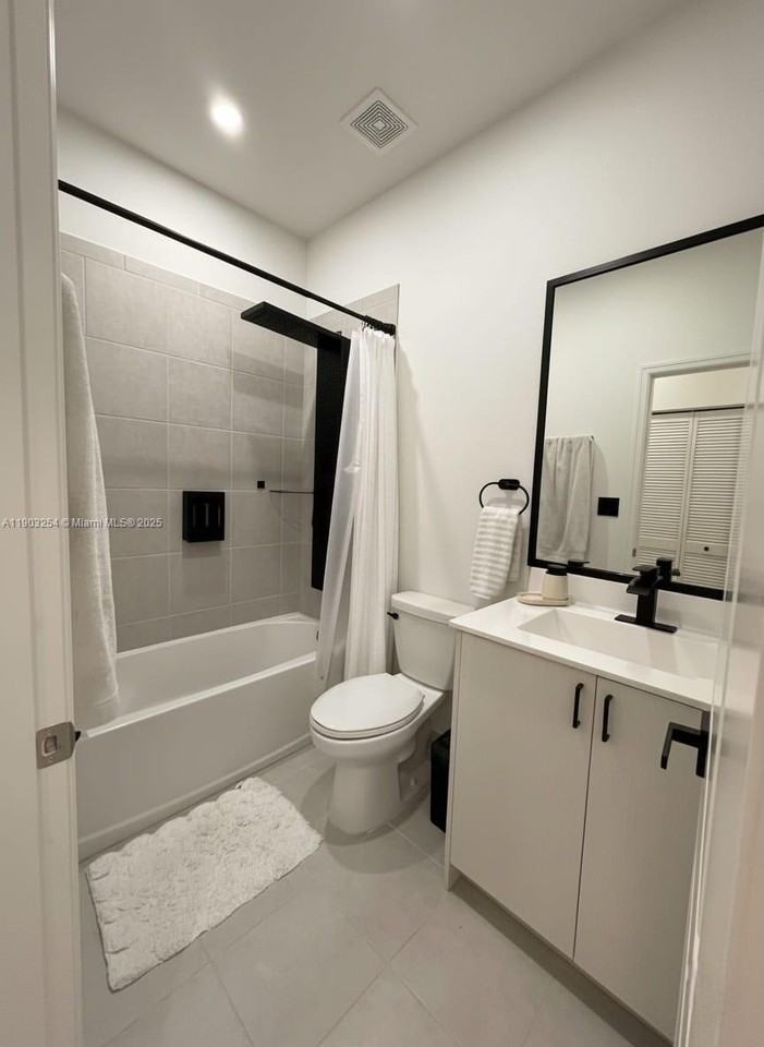 23252 Southwest 128th Avenue #23252 - Photo 3 of 14